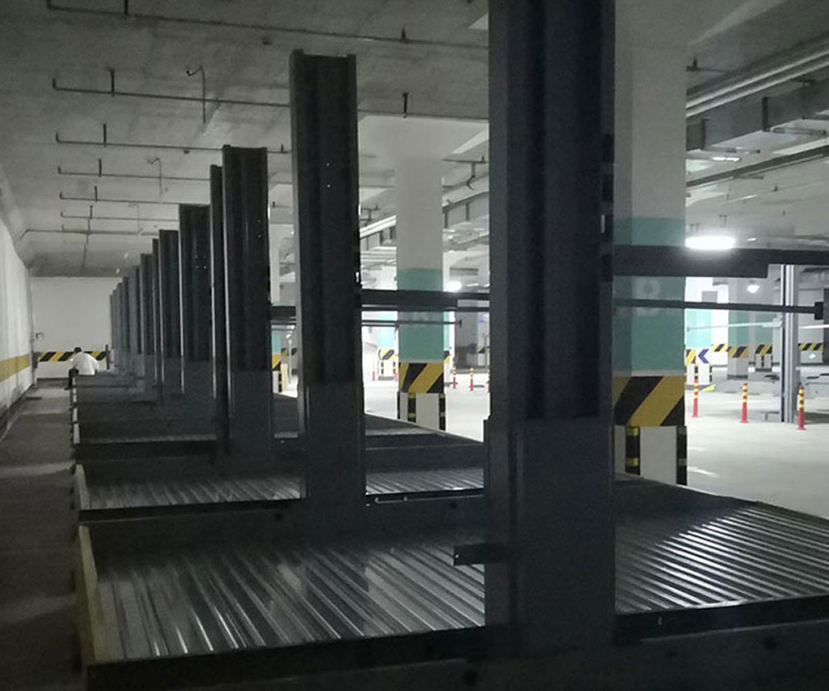 龙陵立体车库的自动存取车系统